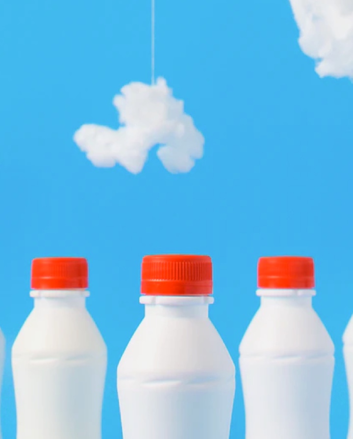 /assets/image-gallery-milkbottles-5276e5b7.jpg